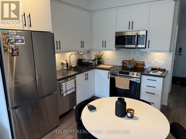 Property Photo:  95 Oneida Crescent 301  ON L4B 0H5 