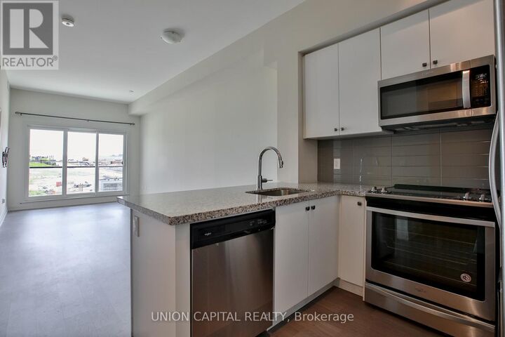 Property Photo:  555 William Graham Drive 437  ON L4G 7C4 