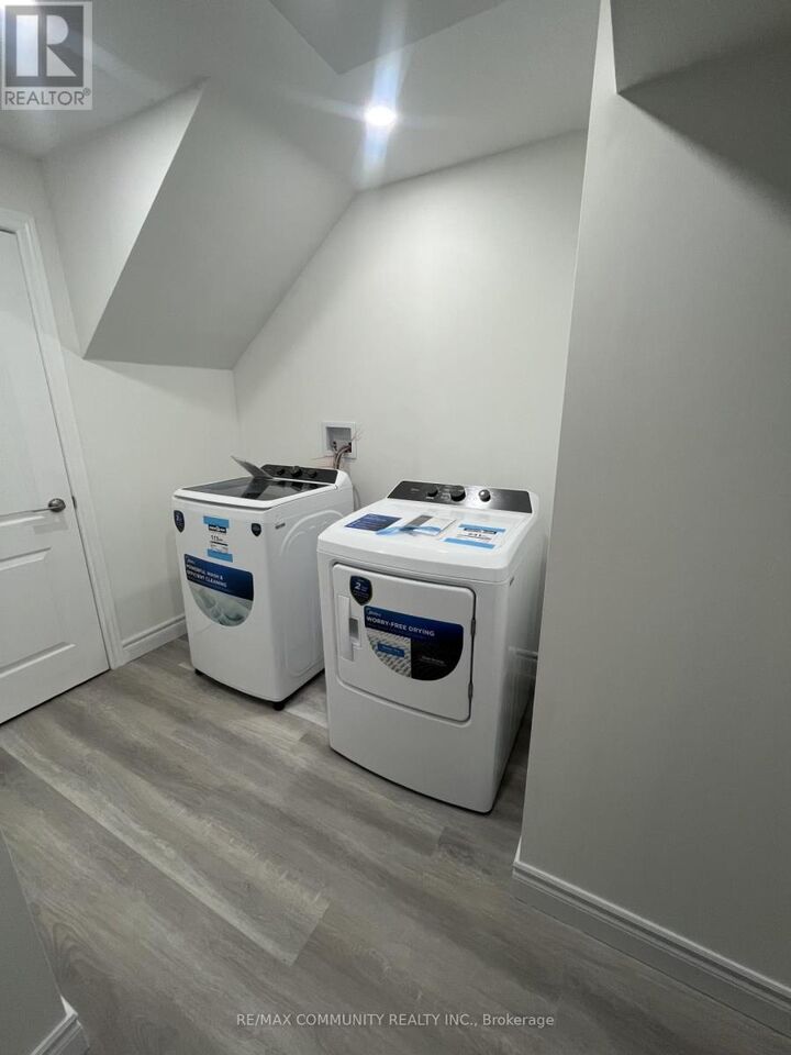 Property Photo: 387 Tennant Circle ON L4H 5L2
