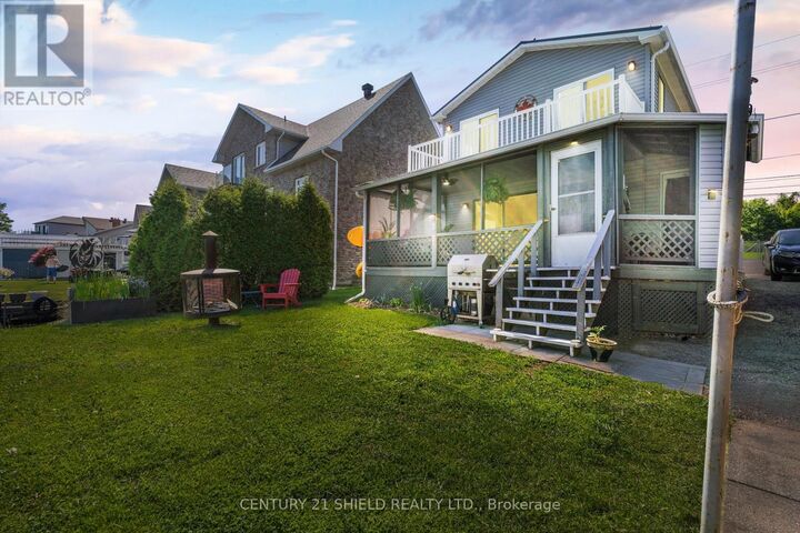 Property Photo:  18438 County Rd 2 Road  ON K6H 5R1 