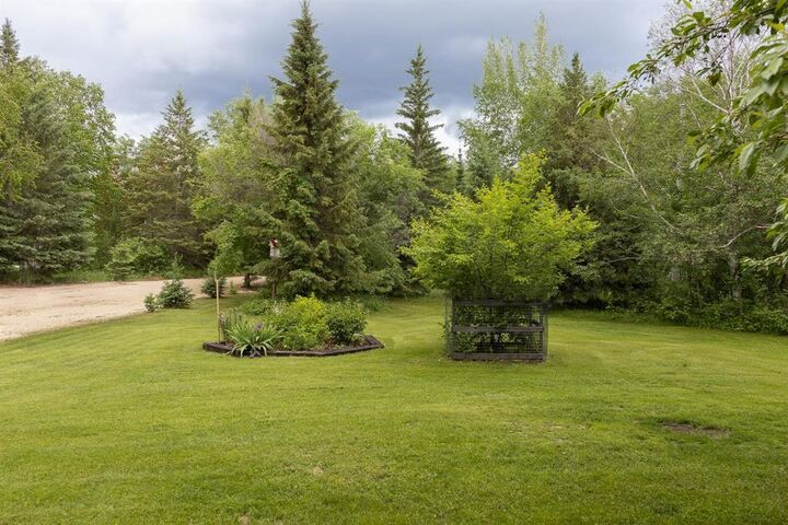 Property Photo: 55 Mondor Road MB R5L 0L4
