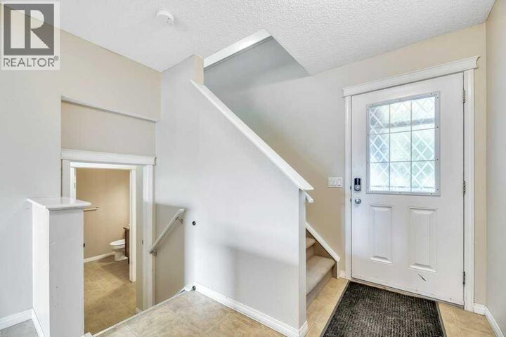 Property Photo:  126 Covebrook Place Northeast  AB T3K 0C9 