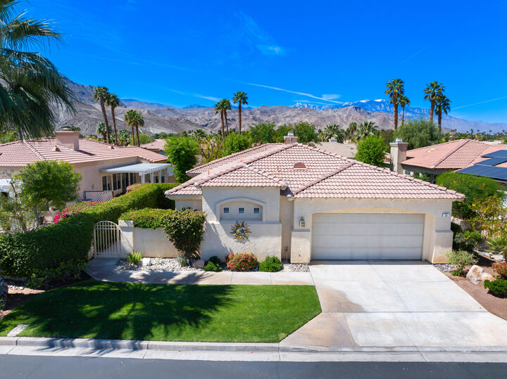 Property Photo: 23 Vistara Drive CA 92270
