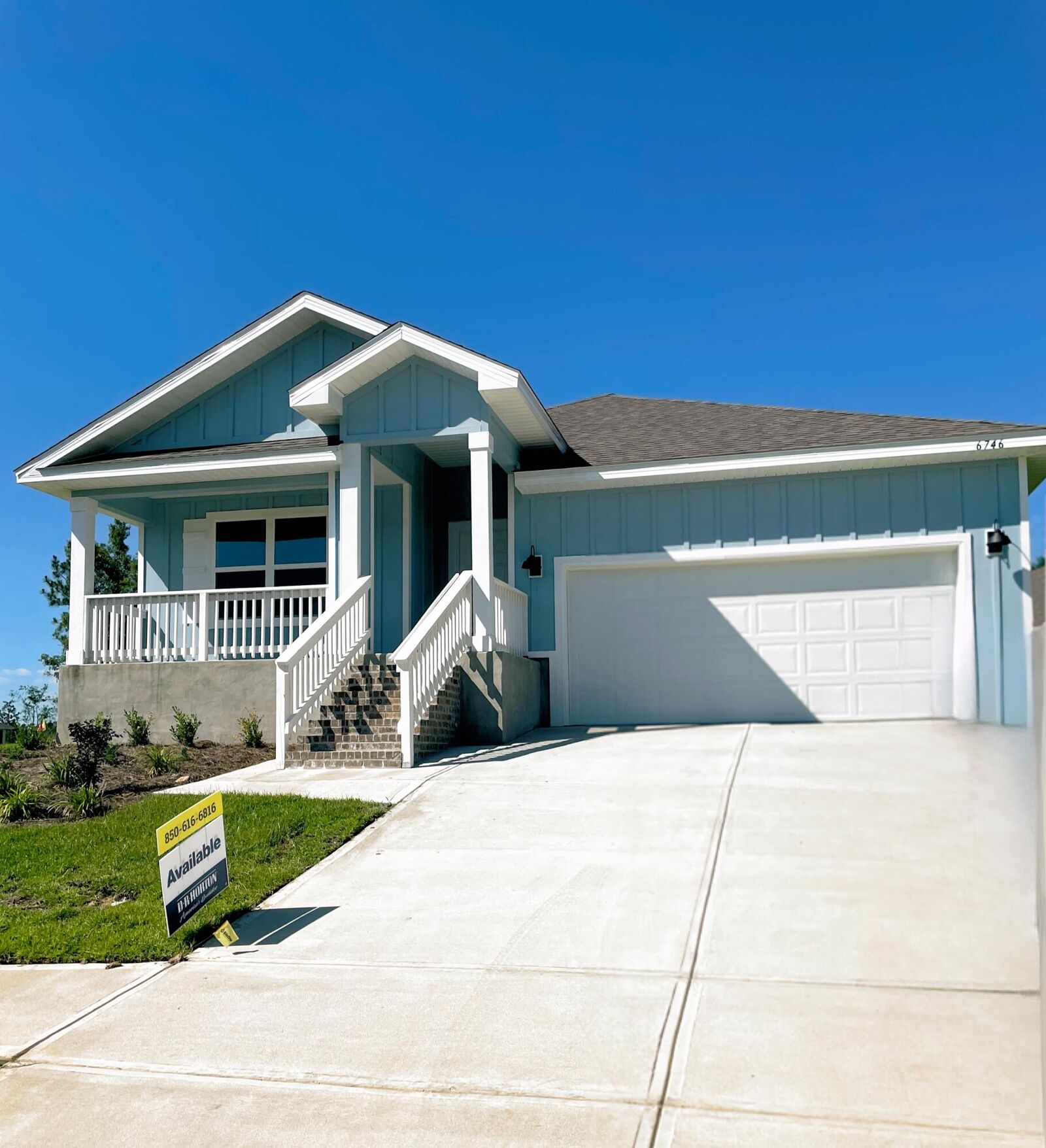 Property Photo: 6746 Cambrian Ridge FL 32567