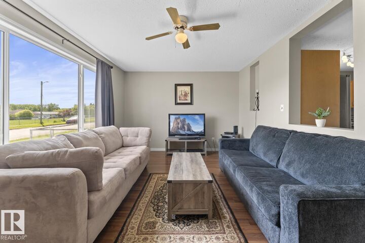 Property Photo:  1211 8 Street  AB T9M 1J7 