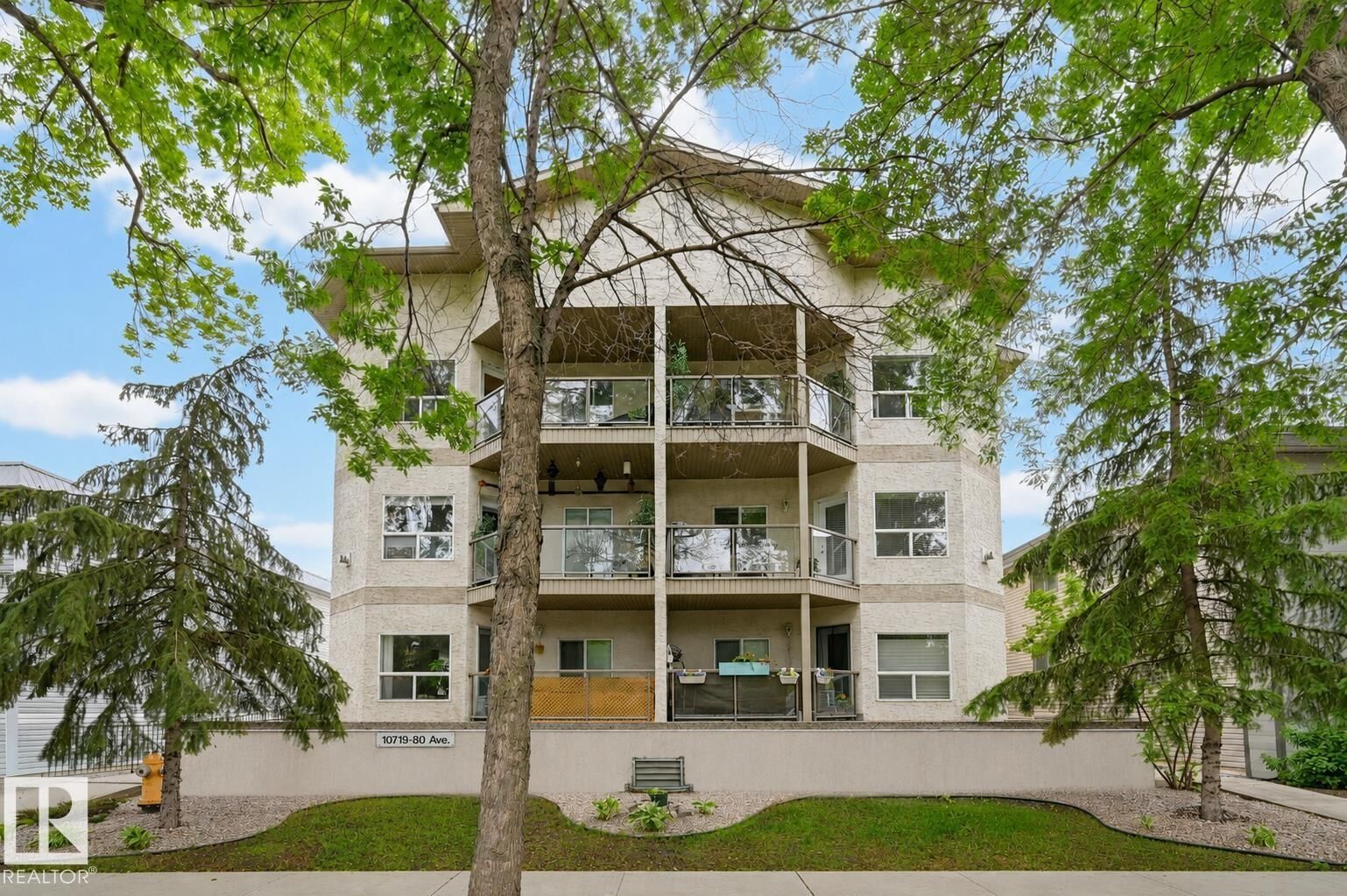Property Photo:  10719 80 Avenue NW 203  AB T6E 1V7 