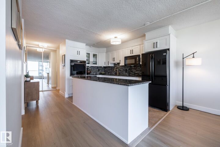 Property Photo:  10011 116 Street NW 807  AB T5K 1V4 