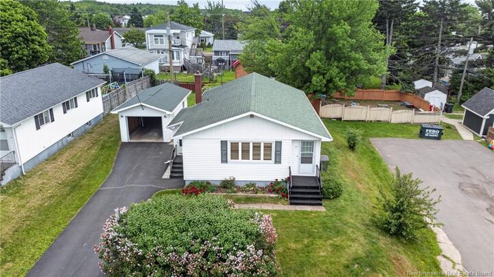Property Photo:  17 Hazelton Avenue  NB E1A 4J5 