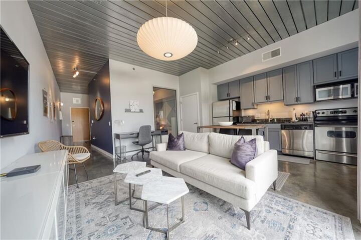 Property Photo:  620 Glen Iris Drive NE 506  GA 30308 