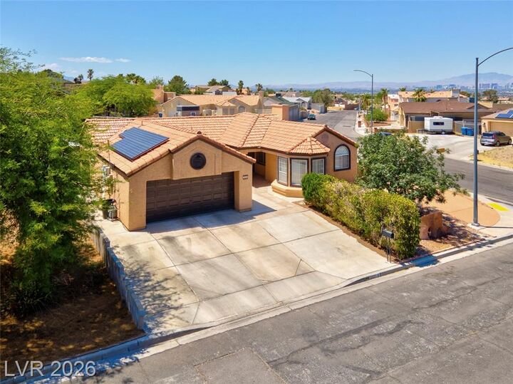 Property Photo: 7225 Scottsmoor Court NV 89156