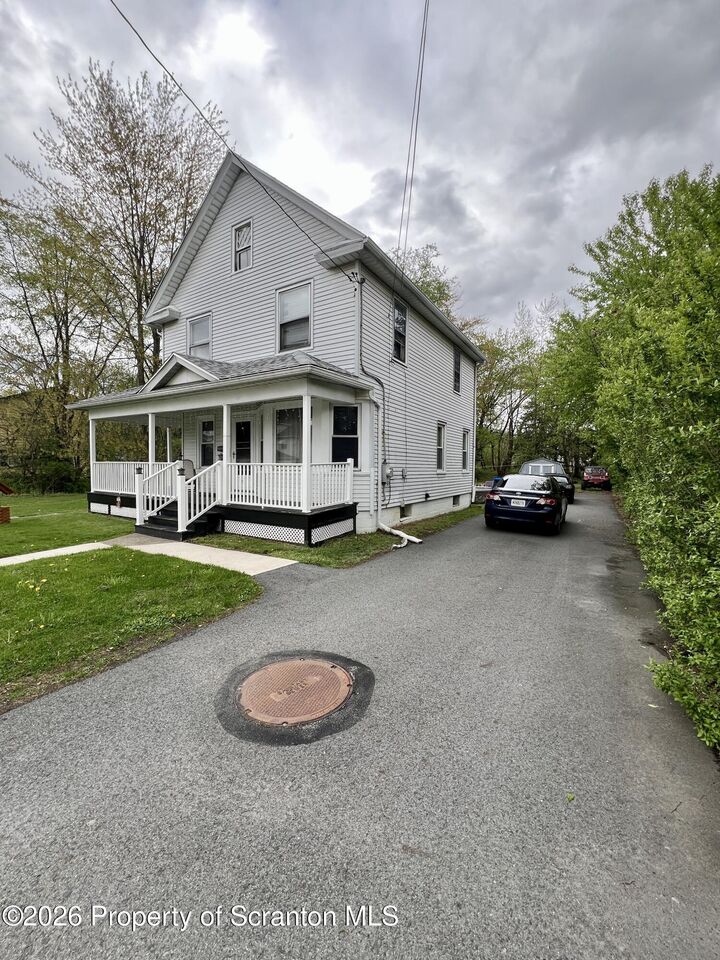 Property Photo: 991 Constitution Avenue PA 18434