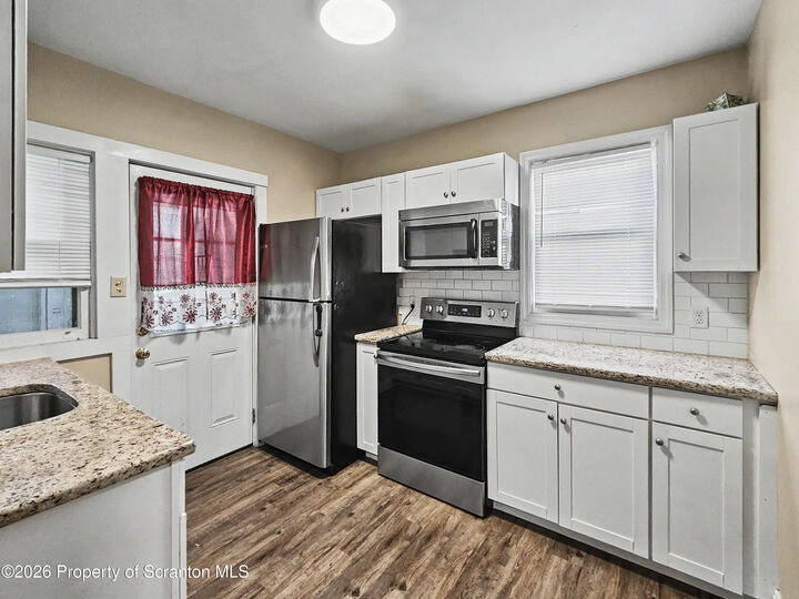 Property Photo:  1614 Linden Street A  PA 18510 