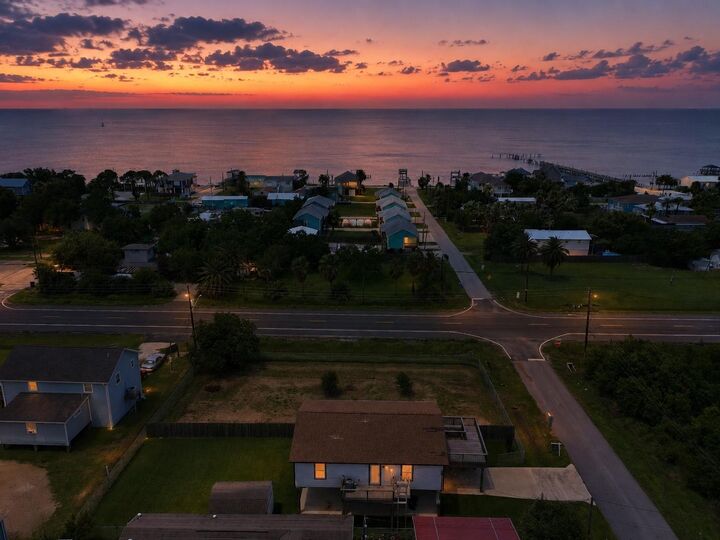 Property Photo:  206 19th Street  TX 77539 