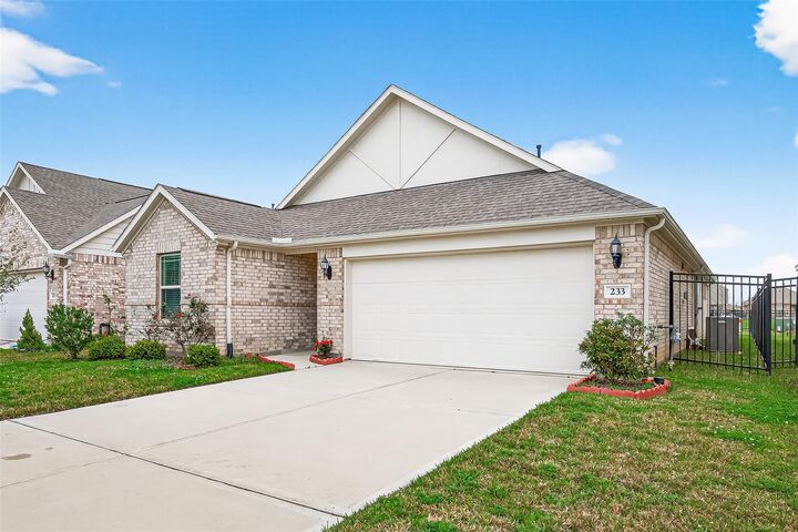 Property Photo: 233 Bonita Beach Drive TX 77493