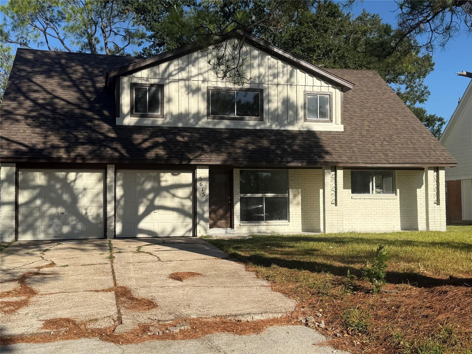Property Photo:  5615 Greylog Drive  TX 77048 