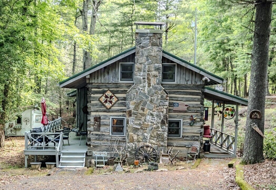 Property Photo: 343 Turkey Run Road NC 28694
