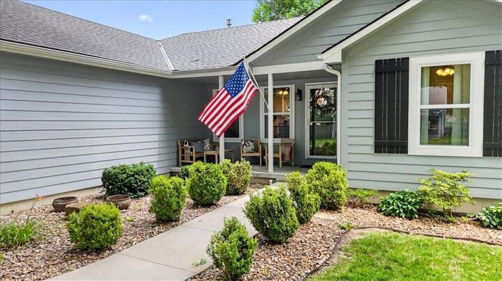 Property Photo: 301 S Elm Street KS 66053