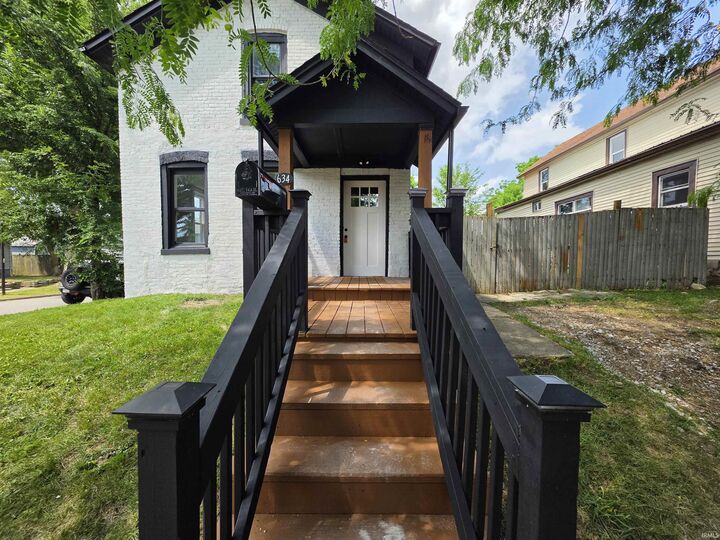 Property Photo: 634 Walnut Street IN 46802-5150