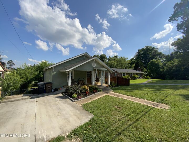 Property Photo: 510 Watauga Ave TN 37917