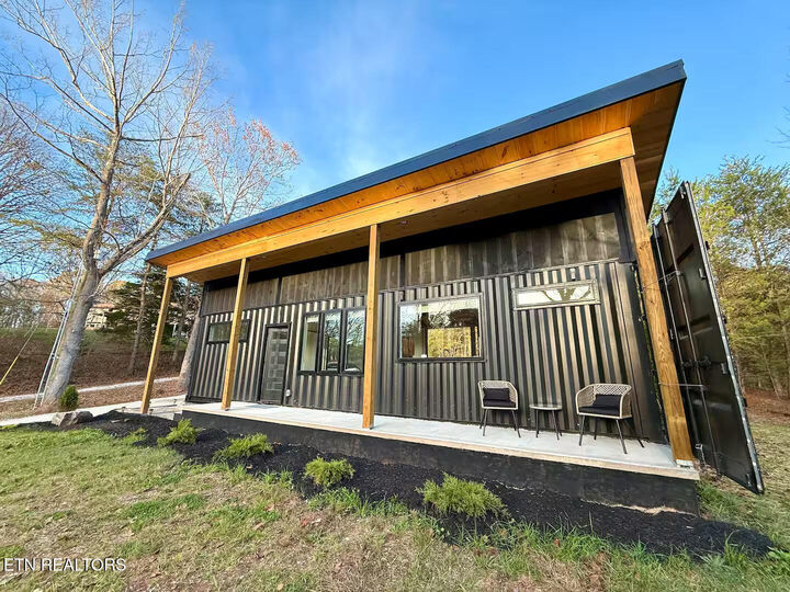 Property Photo: 8036 Dodson Rd TN 37920