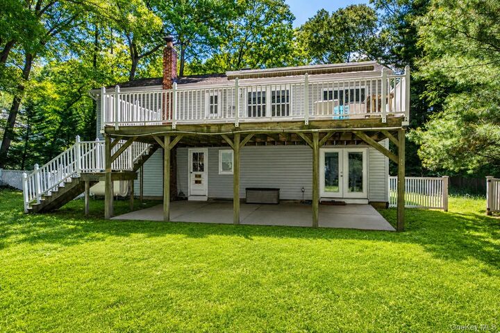 Property Photo:  191 Old Willets Path  NY 11787 