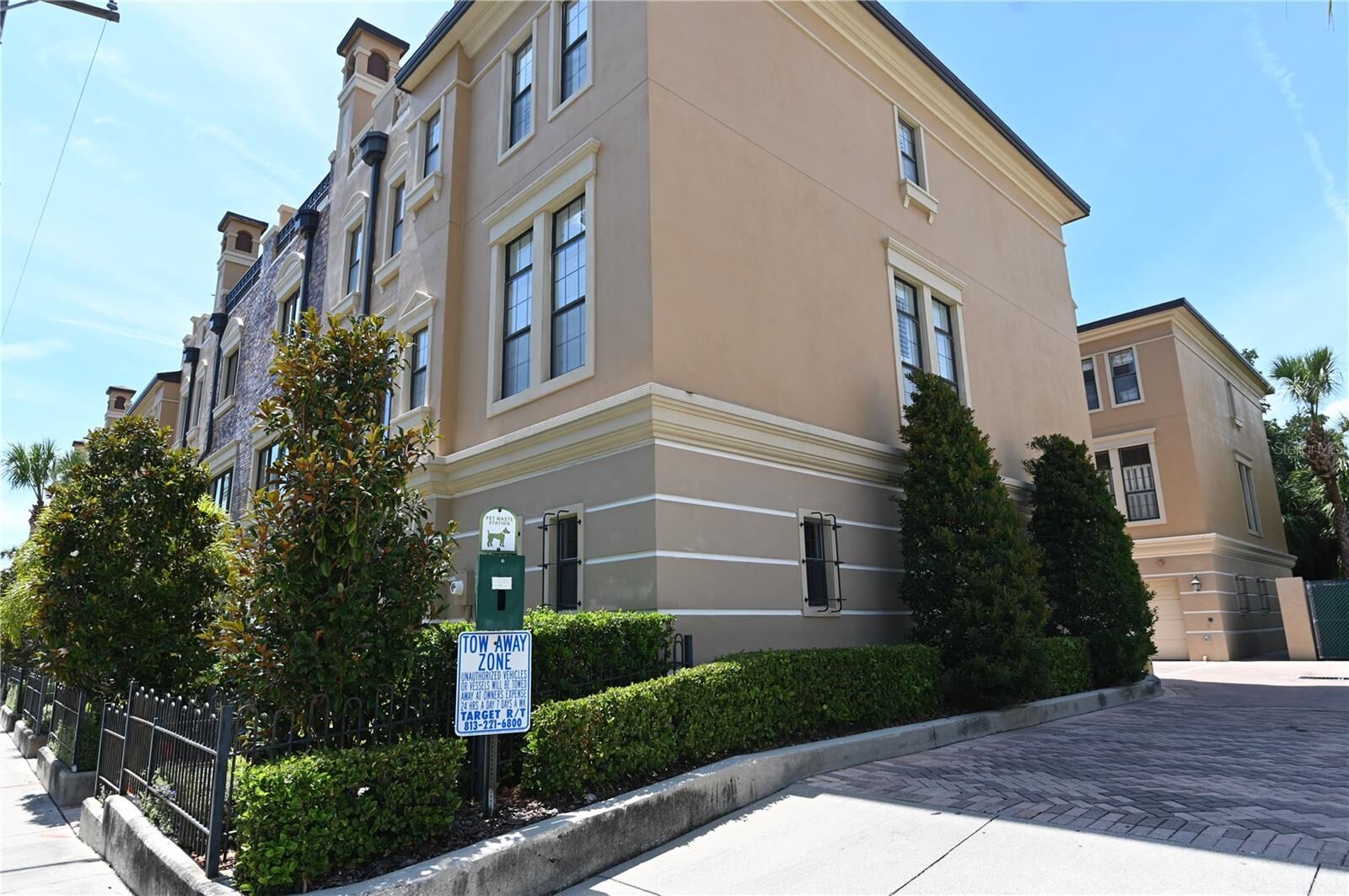 Property Photo: 2201 Soho Bay Court FL 33606