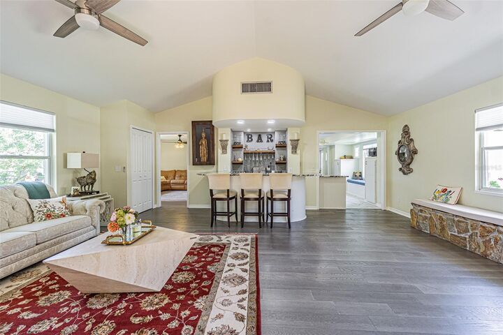 Property Photo: 2114 S Venus Street FL 33629