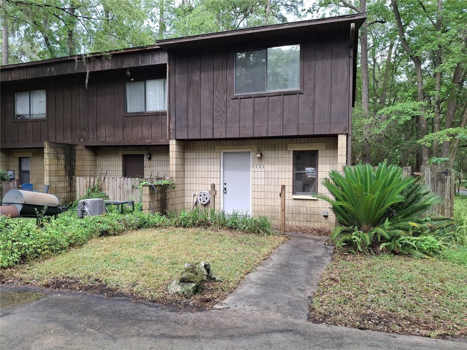 Property Photo: 4333 SW 69th Terrace FL 32608