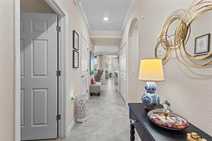 Property Photo: 17626 Gawthrop Drive 202 FL 34211