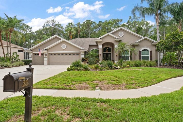 Property Photo: 3926 Saywood Court FL 34685