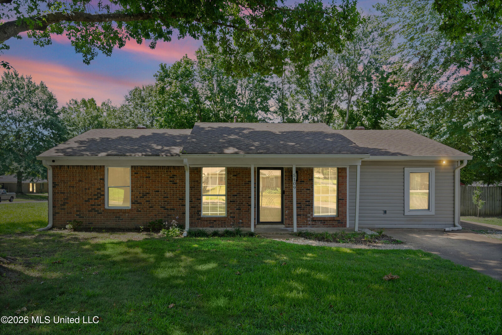 Property Photo:  5109 Gray Drive  MS 38637 