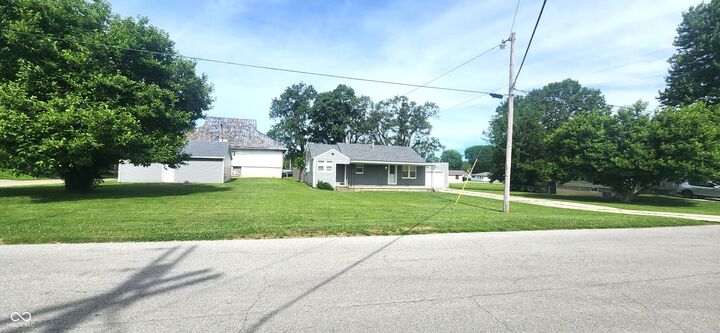 Property Photo:  804 N Lincoln Avenue N  IN 46001 