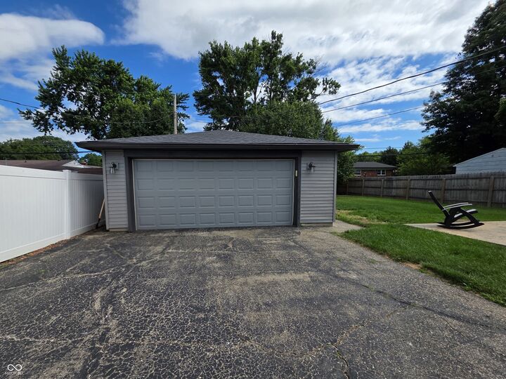 Property Photo:  5534 Meadowood Drive  IN 46224 