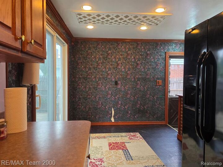 Property Photo: 38114 Walnut Street MI 48174 1041