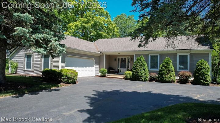 Property Photo: 5466 Taylor Lane MI 48346 1747