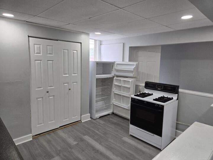 Property Photo: 5922 Chicago Street MI 48092