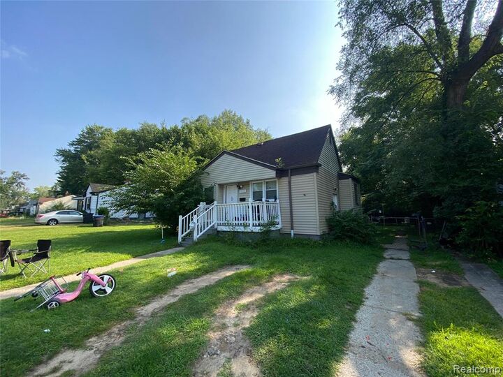 Property Photo:  14140 Lamphere Street  MI 48223 2545 