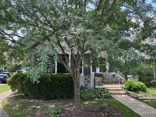 Property Photo:  524 Goethe Avenue  MO 63122 