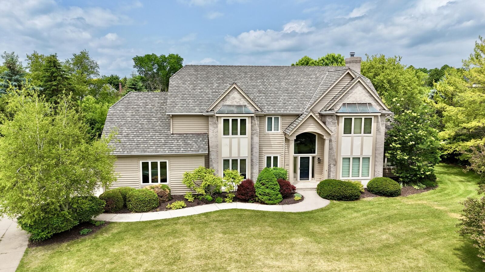 Property Photo:  10431 N Gazebo Hill Pkwy E  WI 53092 