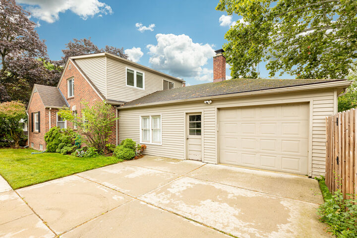 Property Photo: 399 Auburn Street MI 48170