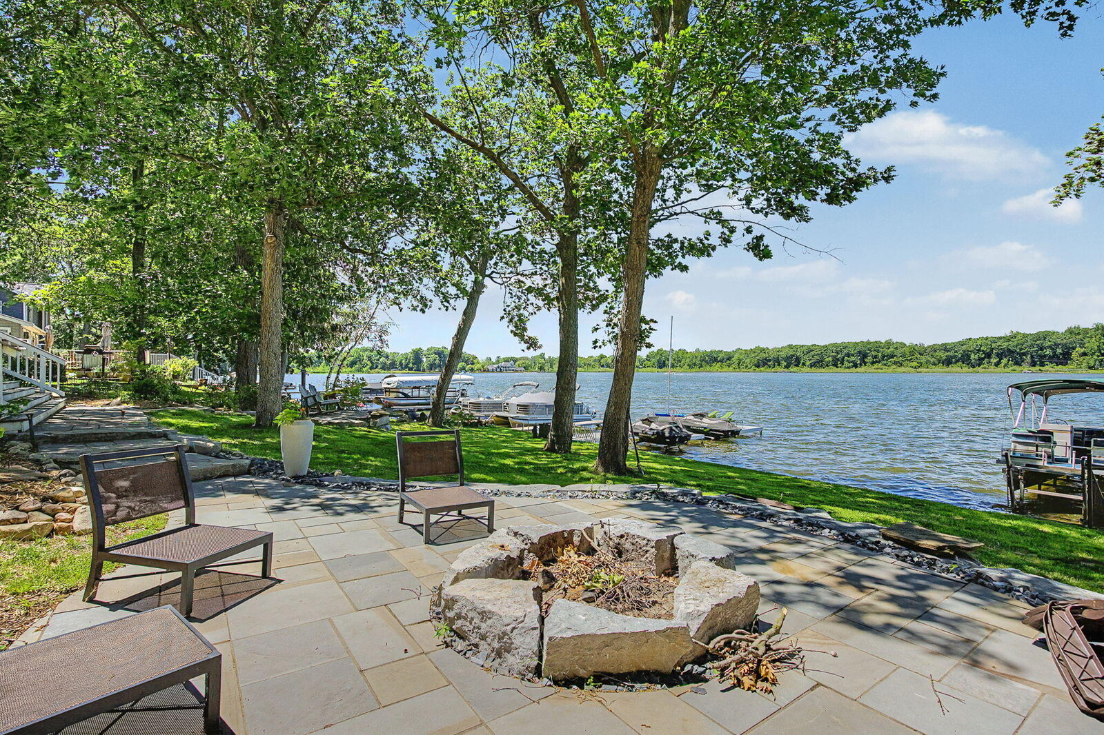 Property Photo: 8565 Oakwood Court MI 49201