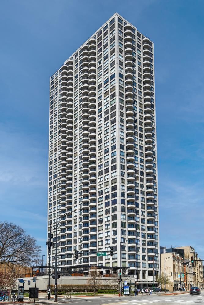 Property Photo: 2020 N Lincoln Park West 38ml IL 60614
