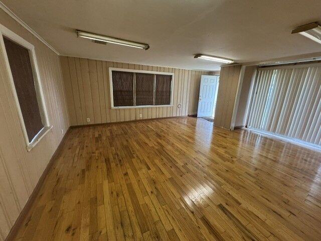 Property Photo: 937 Montgomery Avenue IL 60506