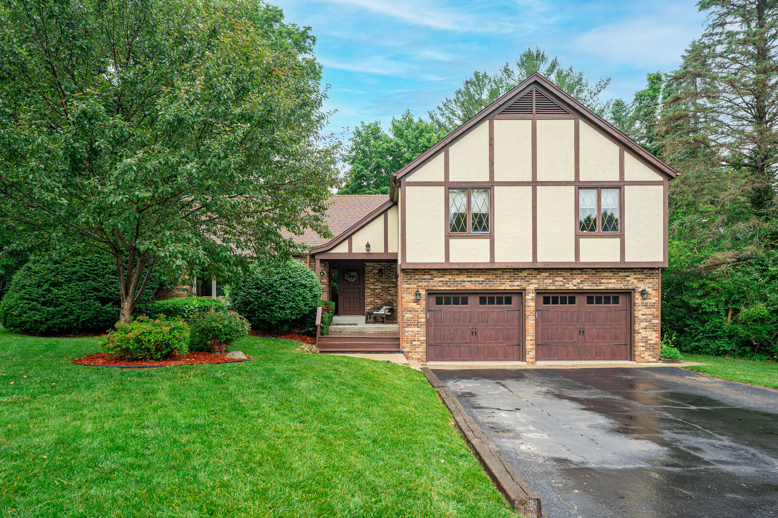 Property Photo: 3460 Partridge Lane IL 61008