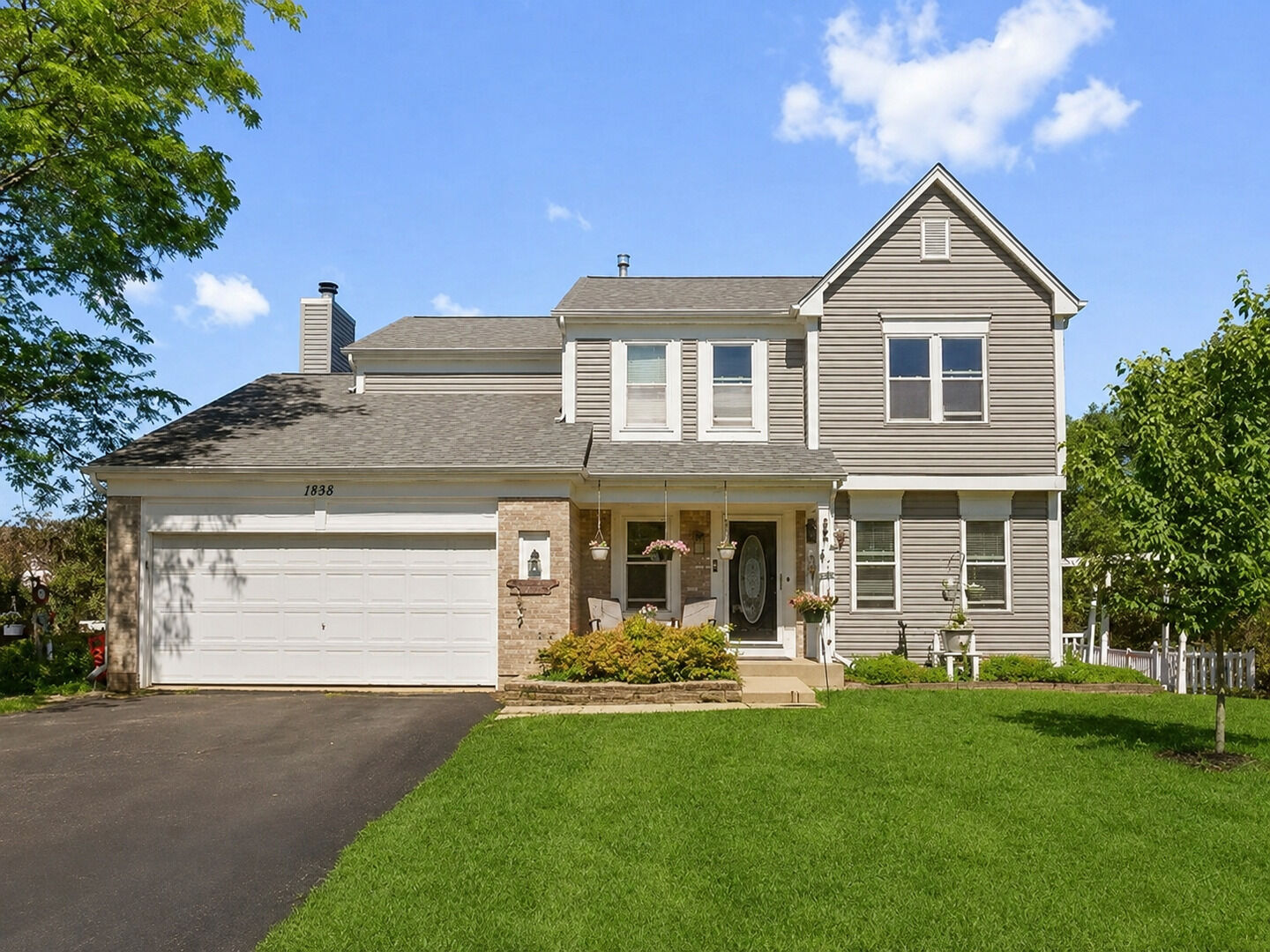 Property Photo: 1898 McRae Lane IL 60060