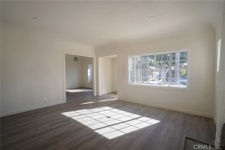 Property Photo:  205 W Hardy Street  CA 90301 