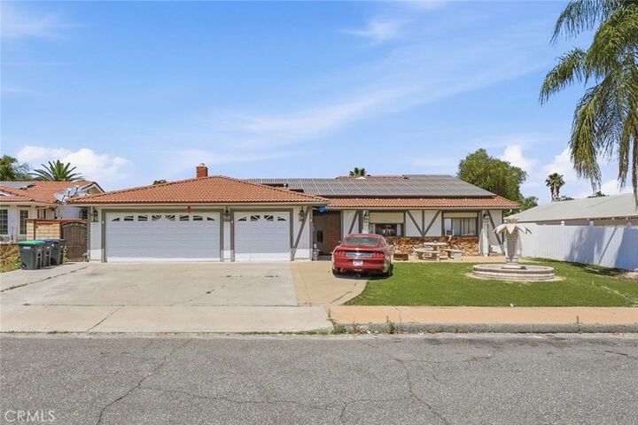 Property Photo:  15060 Zieglinde Drive  CA 92530 