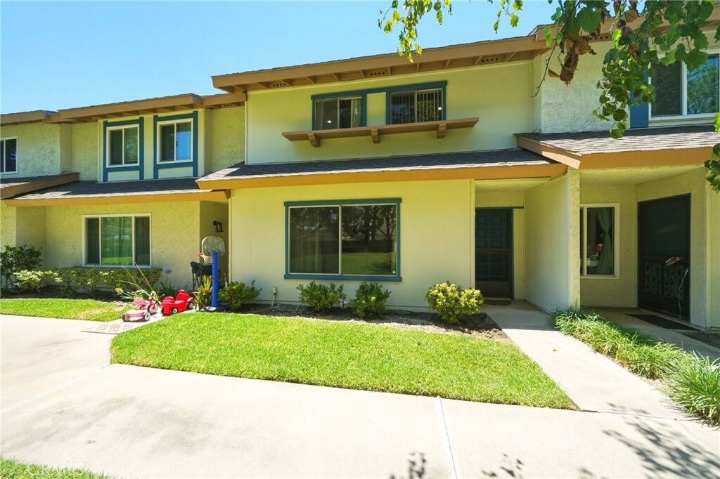 Property Photo:  5950 Imperial  CA 90280 