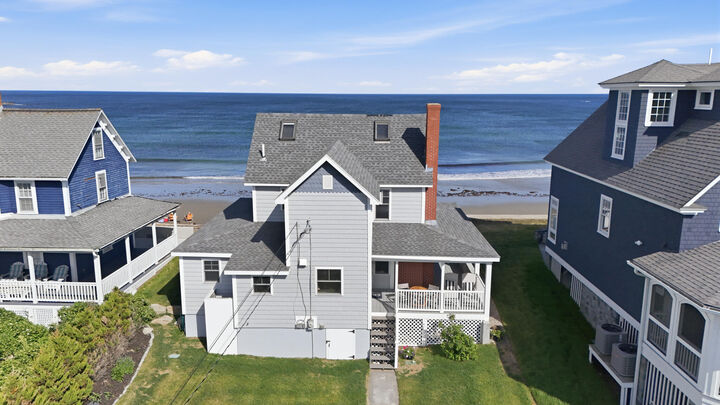 Property Photo:  120 Webhannet Drive  ME 04090 