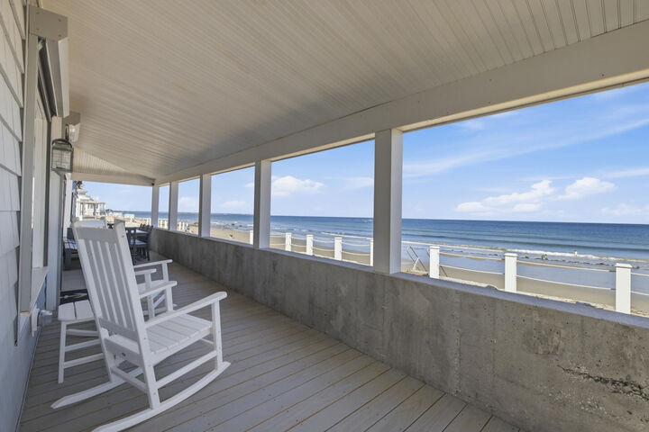 Property Photo: 120 Webhannet Drive ME 04090